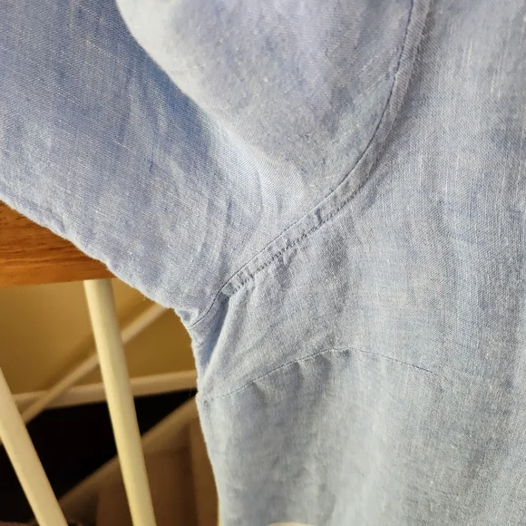 Tahari Linen Blouse Tunic Pastel Blue Roll-up Sleeves Full Button Front Vee Neck - Picture 3 of 10